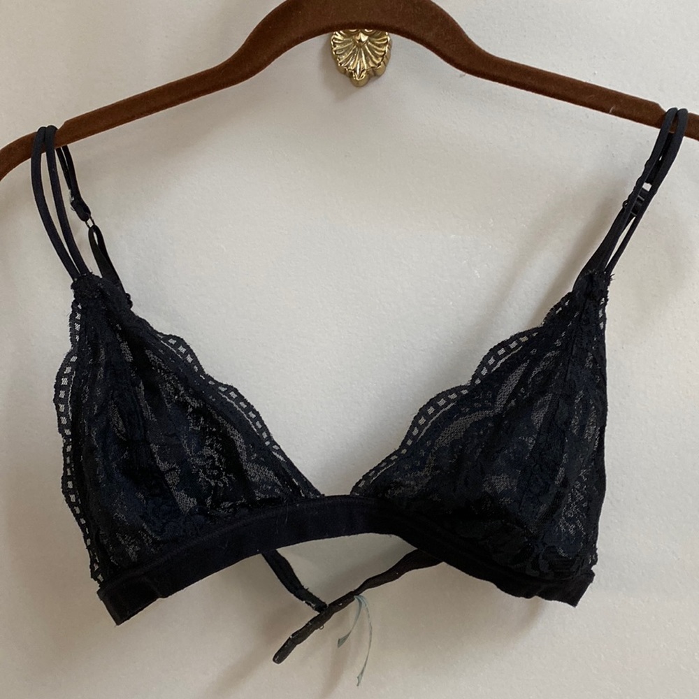 Anemone Black Lace Unlined Bra